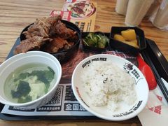-犟骨头排骨饭•大骨面(弘阳广场店)