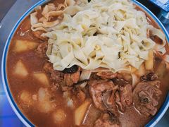 -撒拉人家.酸菜牦牛肉火锅