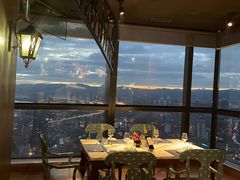 -锦厨国际自助餐厅 · 云端景观 (昆明索菲特大酒店)