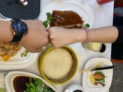 -鸿星花园酒家(银亿家园店)