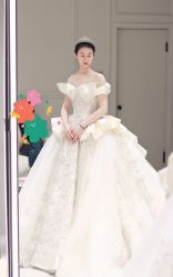 -Renee芮亦婚纱