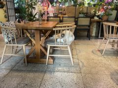 -谷咖啡·鲜花绿植花园餐厅