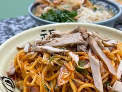 -002鱼汤粉(龍園店)