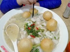 -乐达酸菜鱼面(山师东路店)