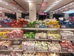 -赵一鸣零食(南京上元大街店)