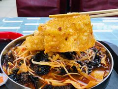 超大的腐皮-红鼻子桂林米粉(金唐新光界店)