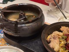 -云海肴·汽锅鸡·云南菜(天山百盛优客店)