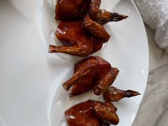 脆皮妙龄鸽-新荣记(新源南路店)