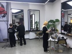 -CUT CUT Hair Salon