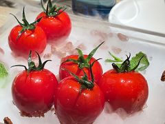 番茄脆菇沙拉-小大董·烤鸭(凤凰汇店)