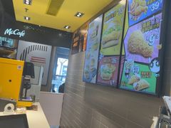 -麦当劳(轻轨曹杨路店)