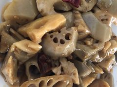 -雪湖煜辰鱼头老店(雪野湖店)