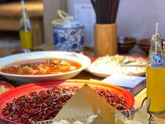 -先启半步颠小酒馆(虹桥龙湖天街店)