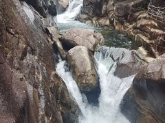 -鄣山大峡谷