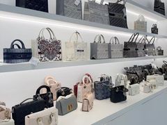 -六六奢品·vintage中古·回收二手奢侈品包包手表首饰(环球港店)