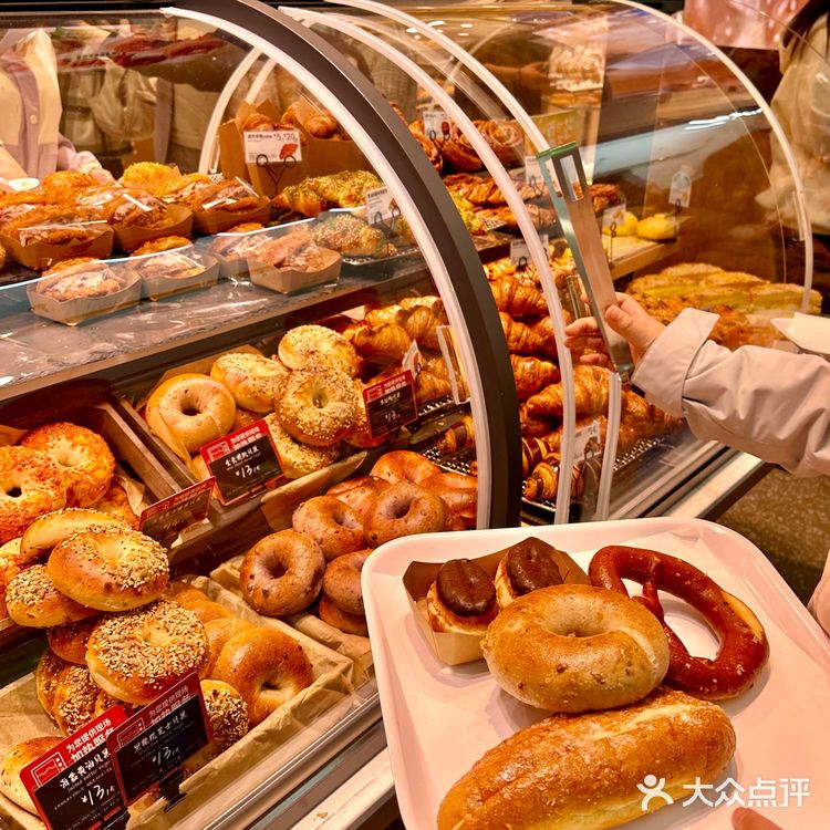 济南的巴黎贝甜终于来了！开业好多活动啊！