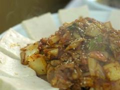 豆腐辣白菜五花肉-故乡家韩国料理(丹东街店)