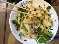 -关陇秦脉凉皮·油泼面(工农路圆融广场店)