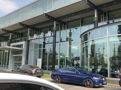 -上海星瀚奔驰4S店(红柳路店)