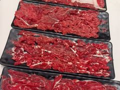 吊龙-刘少华贵州小黄牛·鲜牛肉火锅(总店)