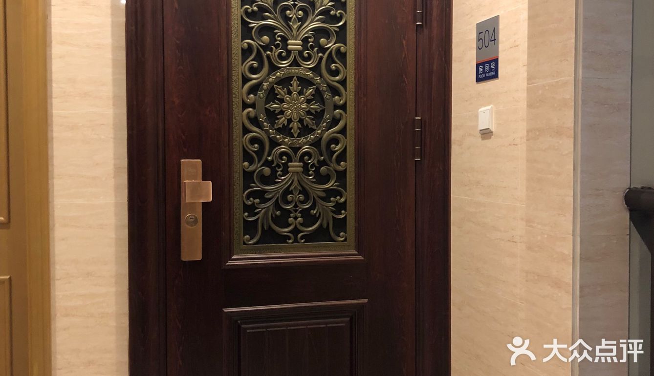 全市首个 消防裸眼3D视频上线万达 科技赋能冬春火灾防控宣传提质增效