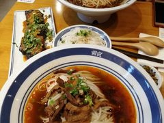 -霸蛮湖南菜·牛肉粉(荣京西街店)