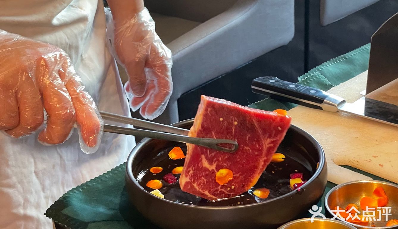 烤肉天花板🥩惊艳到我了|花果牛魔王
