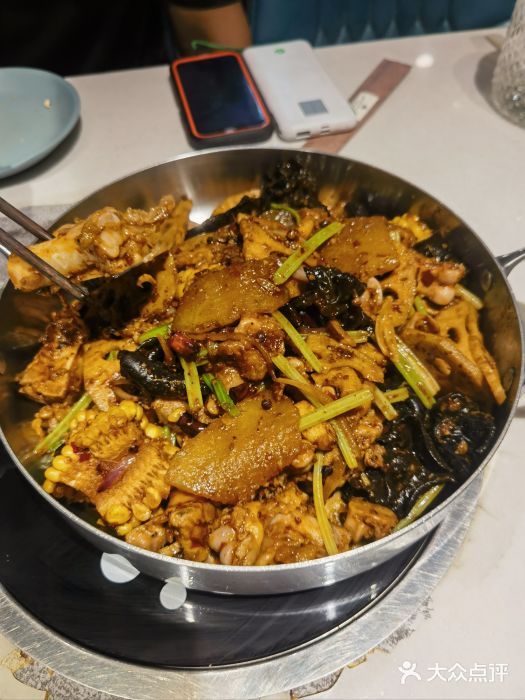小街猪手(团结湖店)干锅猪蹄锅图片