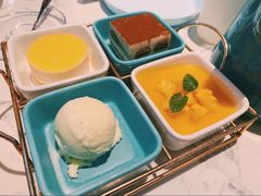 甜品四宫格-曼玉餐厅(中原万达店)