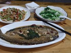 -漁耕小厨农家院(武当山店)