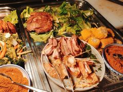 -元一希尔顿酒店·鲜切牛肉火锅禅自助餐厅