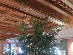 -八府香鸭·啫啫煲(华山路店)