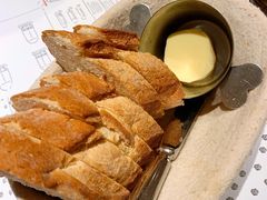 餐前长法包-La Vache! 噢！那只奶牛！(尖沙咀店)