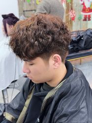 -藤野造型烫染·漂发