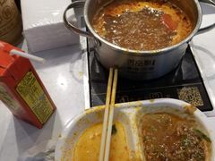 -百品聚旋转火锅(号外店)