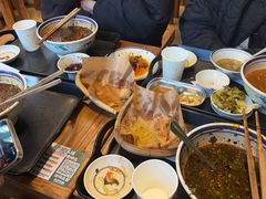 -云阿蛮云南生烫牛肉米线(奉贤路店)