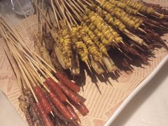 -老街烧烤大排档·地道湖北菜·龙虾馆(汉口火车站店)