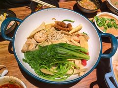 -万记麻辣烫国展总店