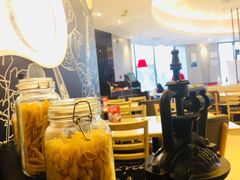 -必胜客(湘隆店)