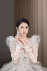 -洋洋婚纱品牌集合店