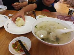 -凤起龙游老面包子(凯德晶品店)