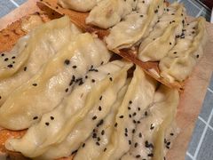 小凡锅贴-清真·凡人居·融合餐厅(南山总店)