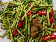 藜蒿炒腊肉-老三样·旧食新味(船山路店)