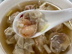 鲜虾蟹子净云吞-曾仔竹升面