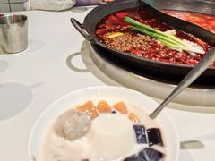 -卤校长老火锅(杨家坪直营店)