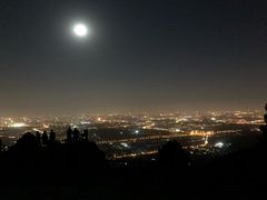 -鬼笑石后山停车场