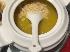 -新镇江酒家(南京西路店)