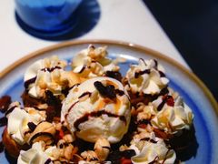 坚果巧克力冰淇淋华夫饼-BE BRIGHT KITCHEN(正佳广场店)