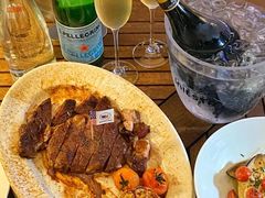 -MONICH牛排融合餐厅(和义大道购物中心店)