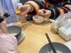 -李与白包子铺(桐梓林店)